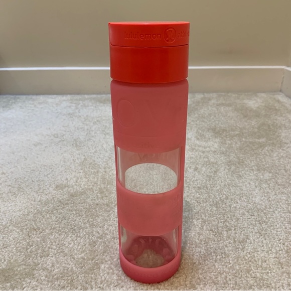 Lululemon Athletica 16 Oz Pink Glass Water Bottle Silicone Sleeve Love Yoga - Picture 3 of 15
